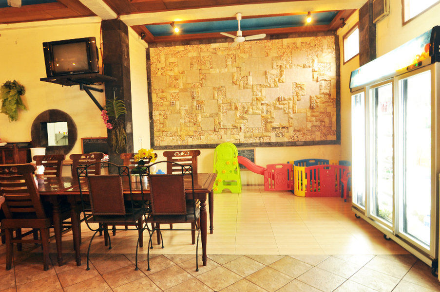 Jesens Inn I กูตา ภายนอก รูปภาพ