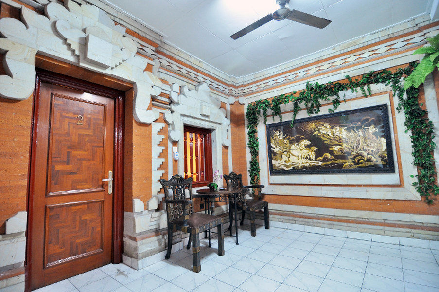 Jesens Inn I กูตา ภายนอก รูปภาพ