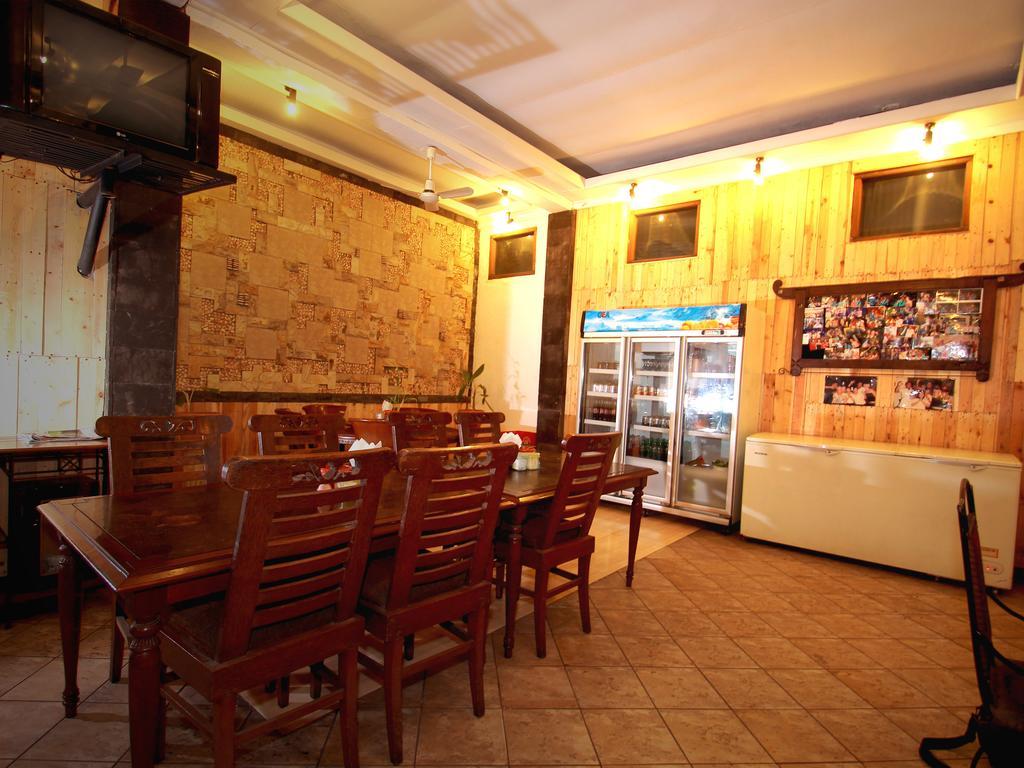 Jesens Inn I กูตา ภายนอก รูปภาพ